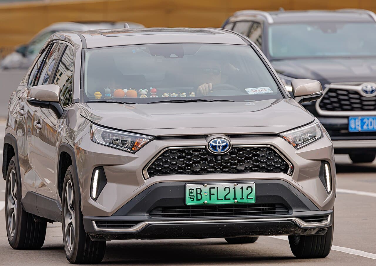 Toyota RAV4 2021 — hybride 4x4